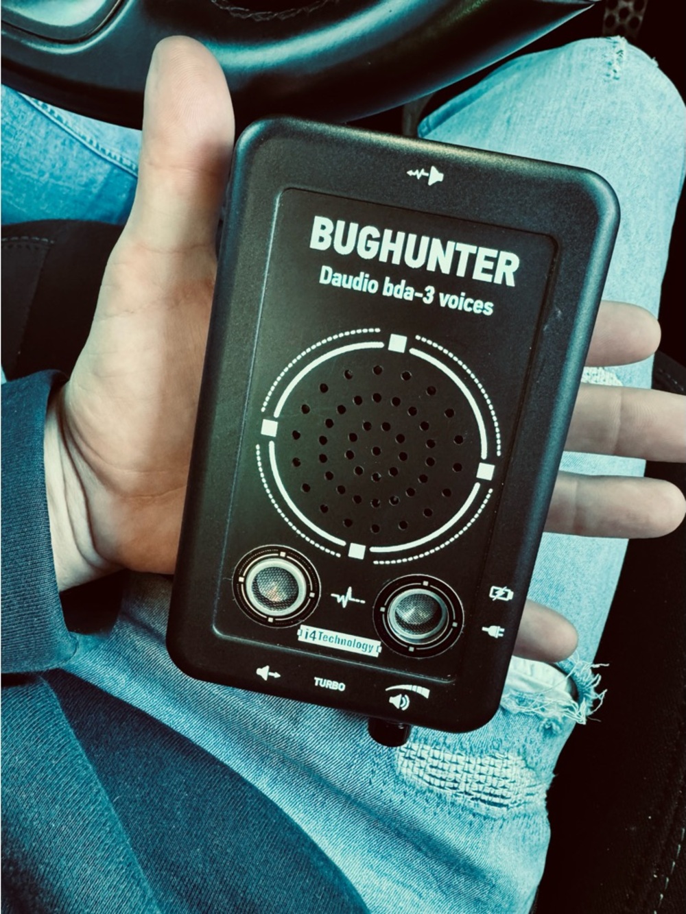 BugHunter Daudio bda-3voices Portable ultrasonic microphone jammer/suppressor